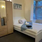 Fabulous & Spacious Garden Flat Near Kings Cross St Pancras